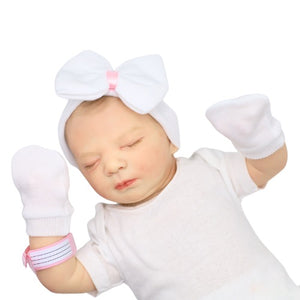 Open image in slideshow, Newborn Hospital Hat, Mittens &amp; Bands
